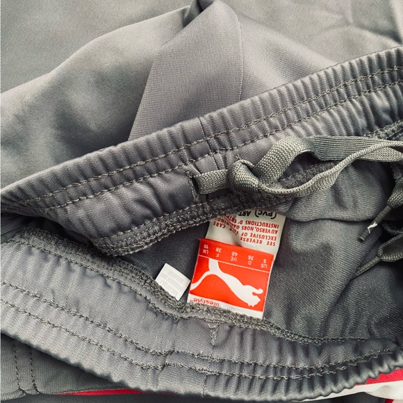 Puma track pants gray with white side stripe, pockets, loose fit, size small - Picture 6 of 13